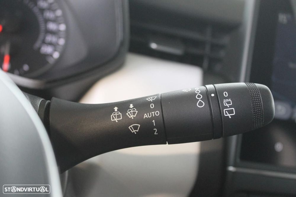 Renault Clio 1.0 TCe Limited Bi-Fuel - 29