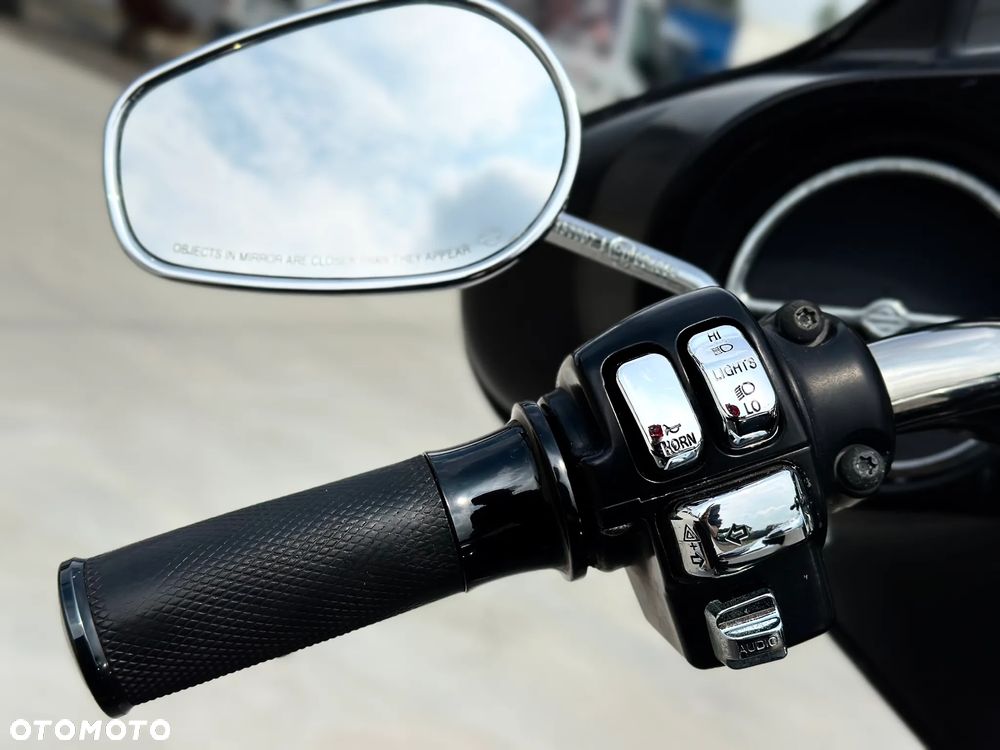 Harley-Davidson FLHS Electra Glide - 18