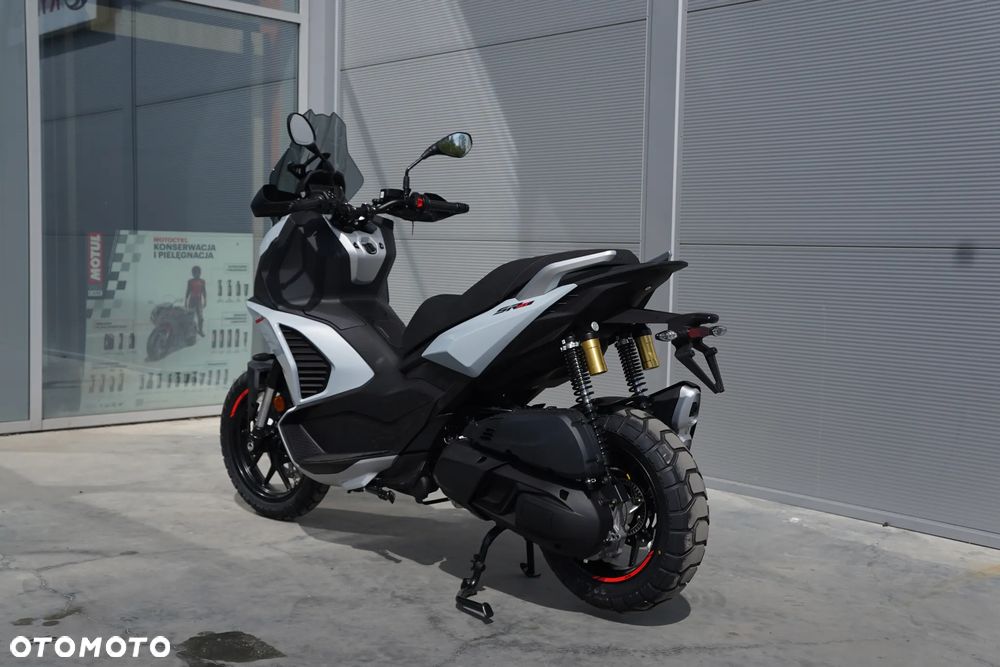 Aprilia SR - 3