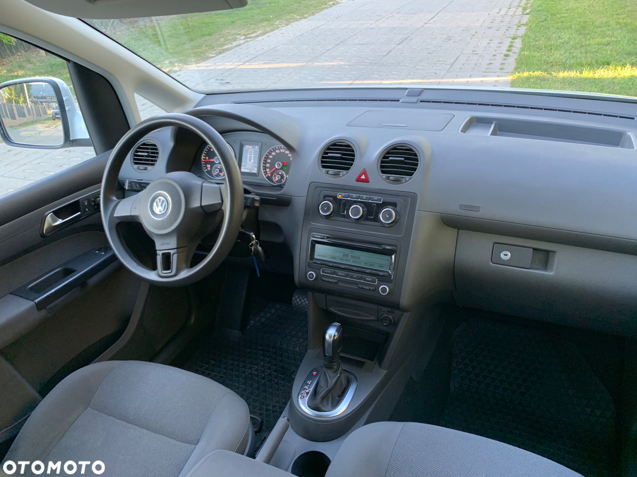 Volkswagen Caddy 1.6 TDI Trendline DSG - 8
