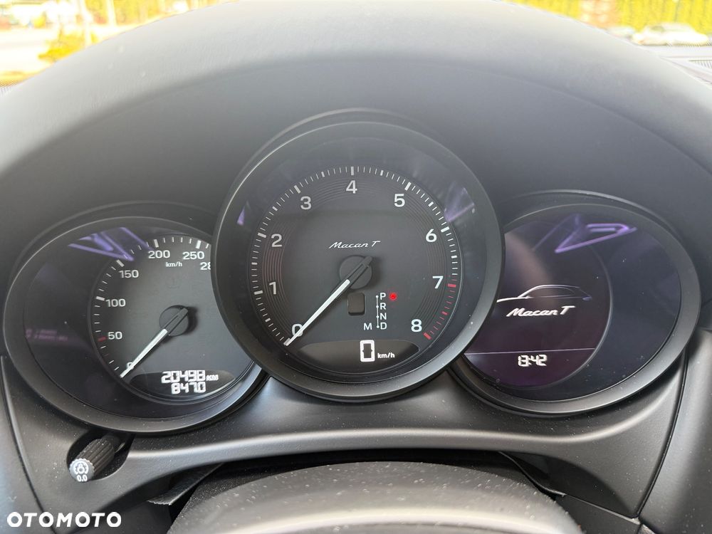 Porsche Macan T - 22
