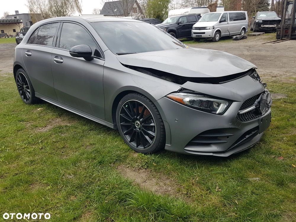 Mercedes-Benz Klasa A 250 4Matic 8G-DCT Special Edition - 1