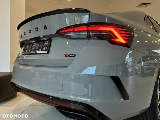 Skoda Octavia 2.0 TSI RS DSG - 11