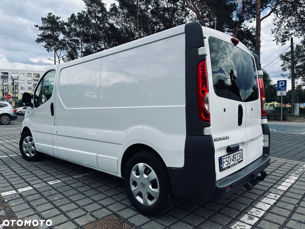 Renault Vivaro - 5
