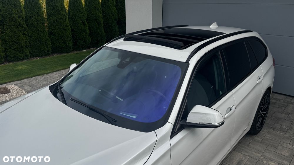BMW Seria 3 330i xDrive Sport Line Shadow - 3