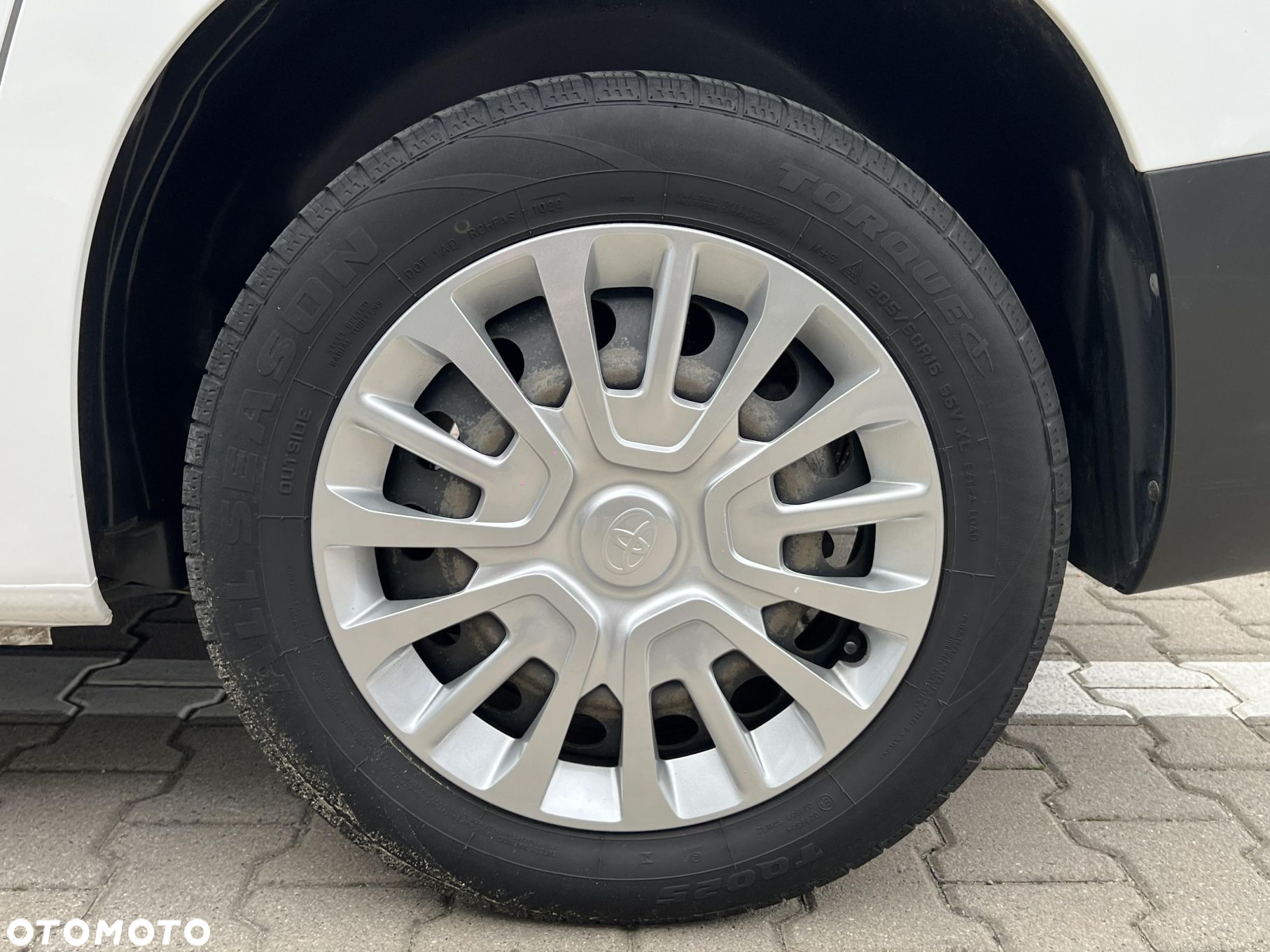 Toyota Proace City Verso 1.2 D-4T Combi - 19