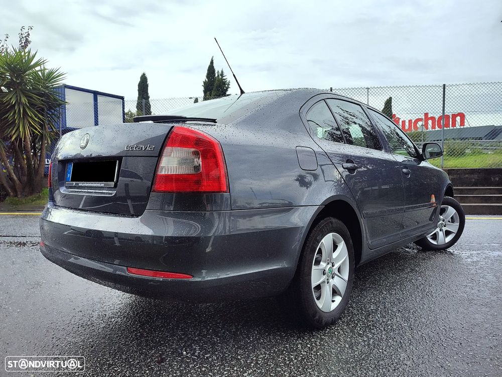 Skoda Octavia 1.6 TDI Ambiente - 4