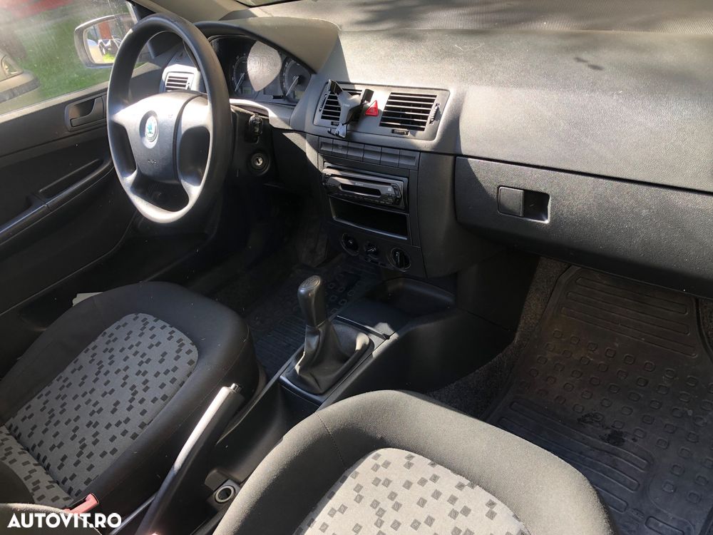 Skoda Fabia 1.2 Classic - 4