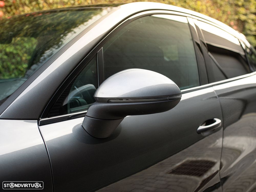 Porsche Cayenne Coupé E-Hybrid - 9