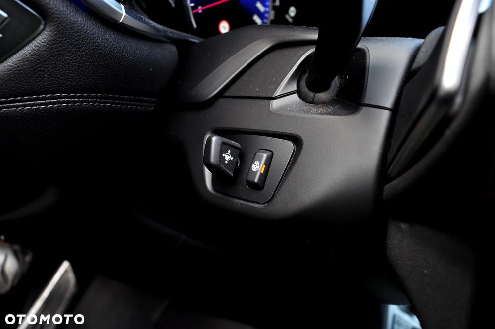 BMW Seria 7 - 33