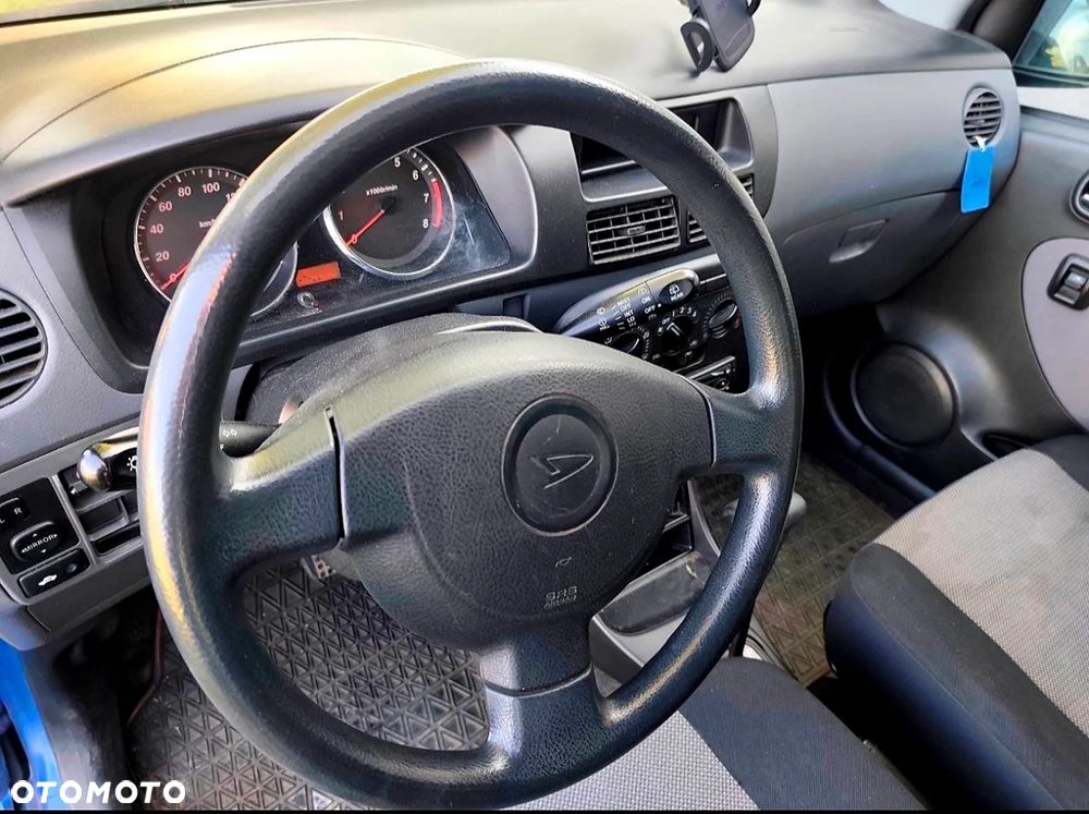 Daihatsu Cuore - 6
