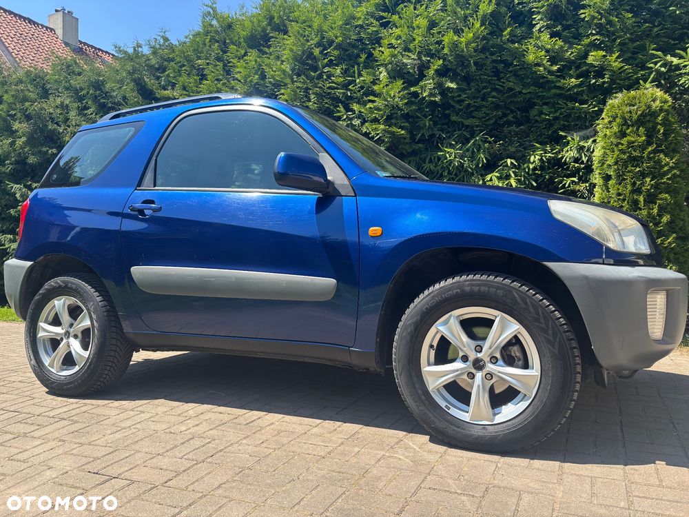 Toyota RAV4 2.0 VVT-i 4x4 - 2