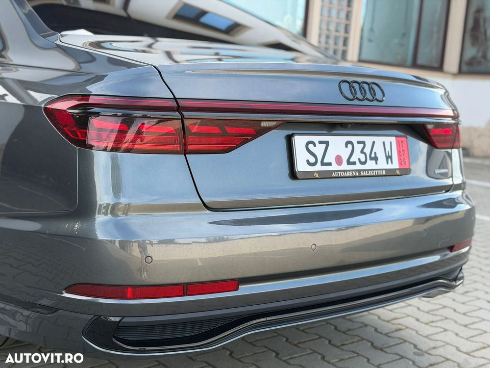 Audi A8 L 55 TFSI quattro tiptronic - 12