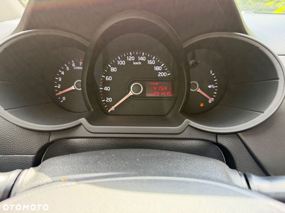 Kia Picanto - 10
