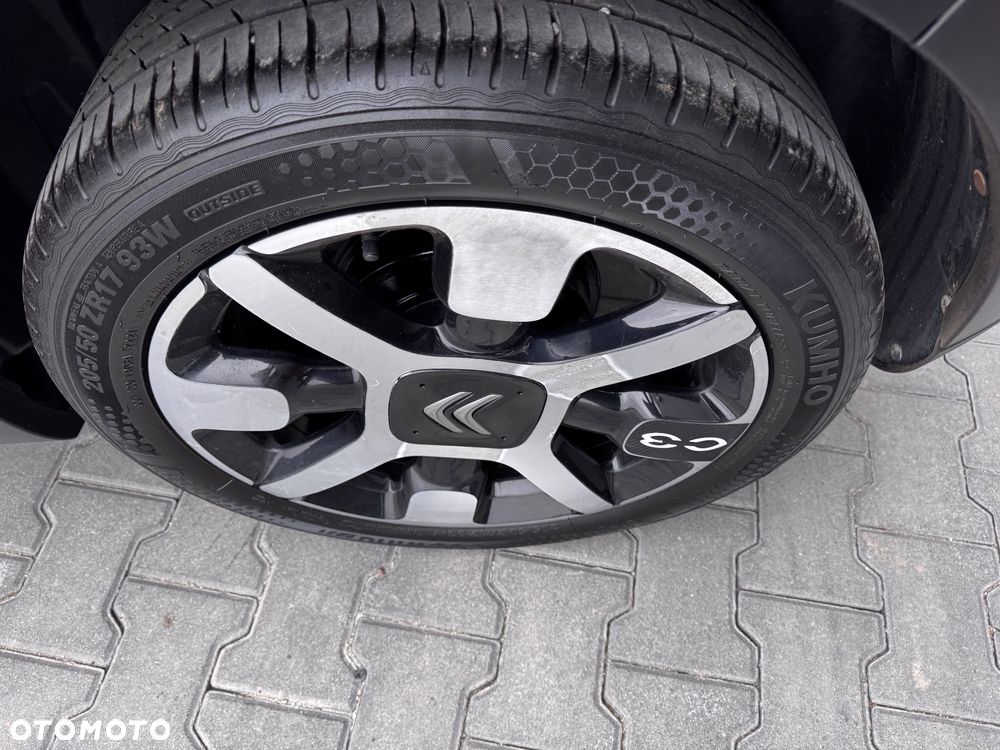 Citroën C3 Pure Tech 82 SHINE - 32