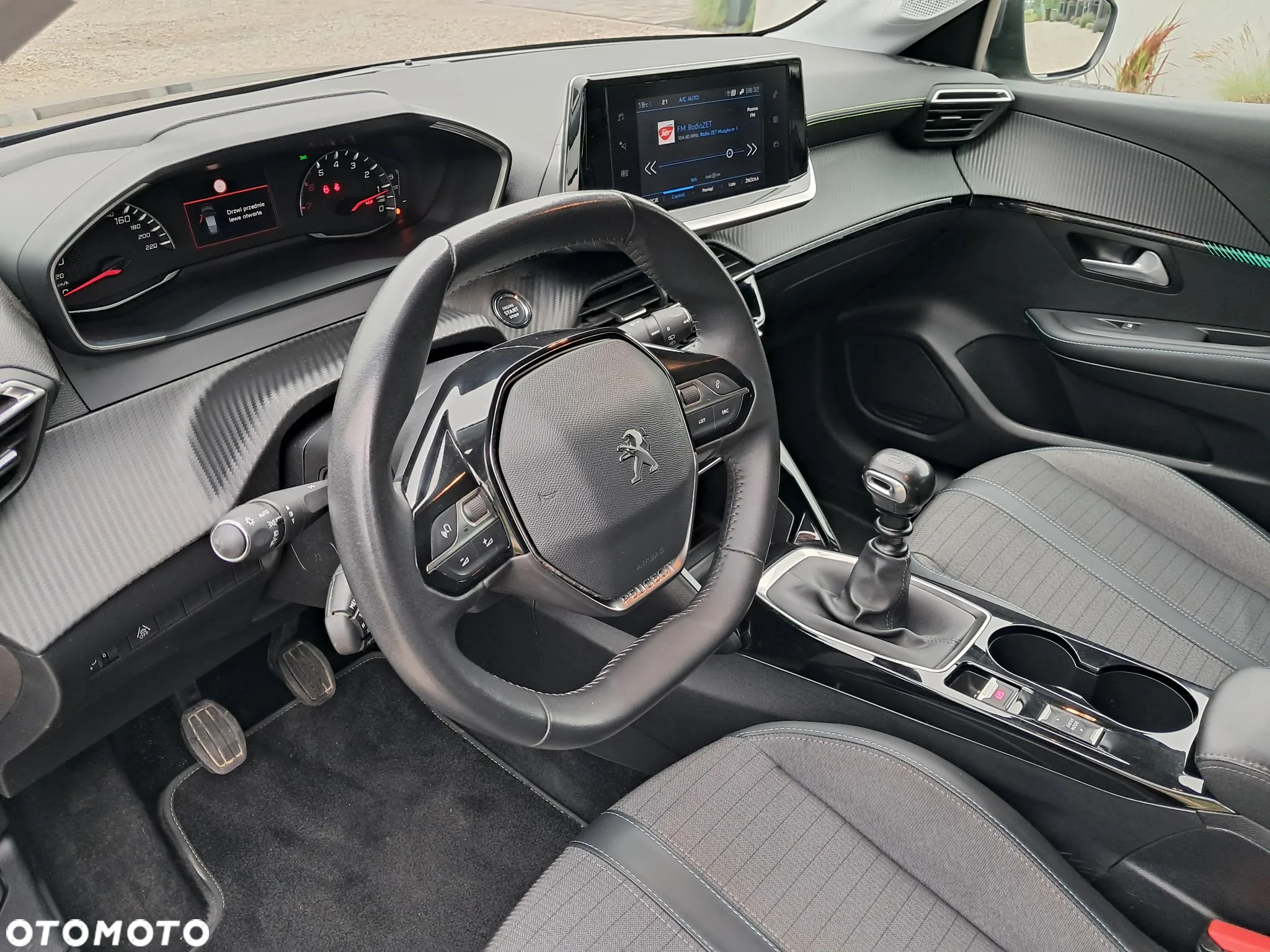 Peugeot 208 1.5 BlueHDi Allure S&S - 18
