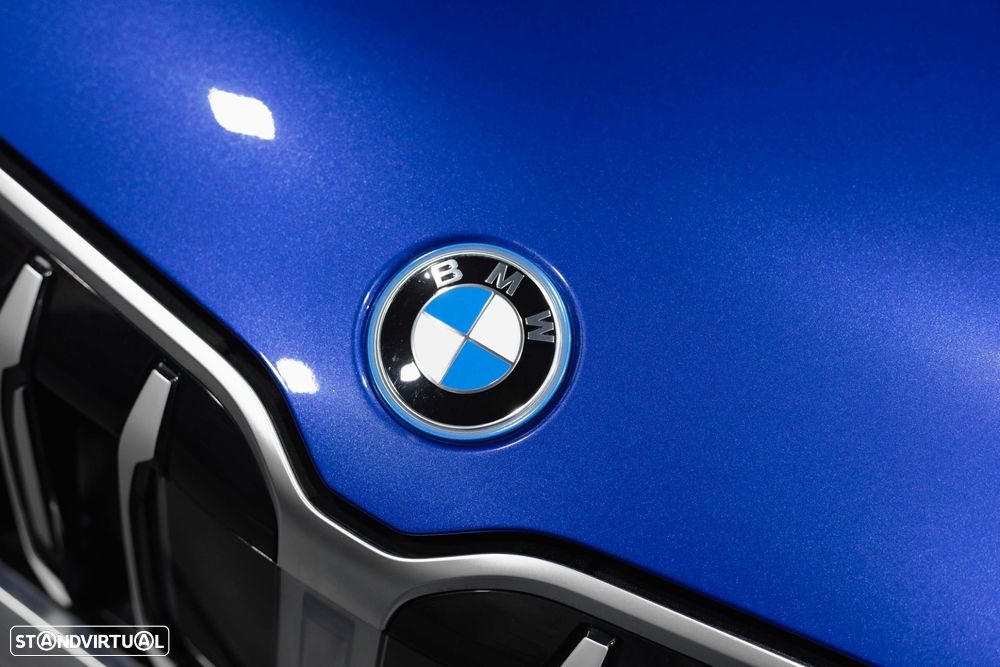 BMW X1 xDrive25e Pack Desportivo M - 29