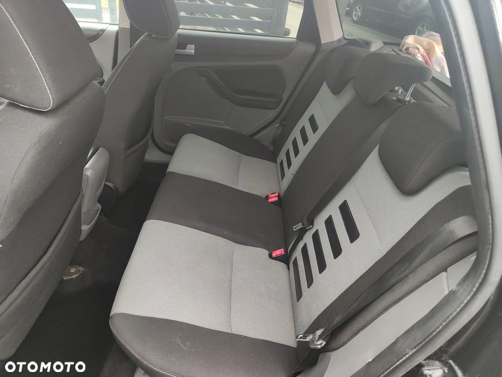 Ford Focus - 14