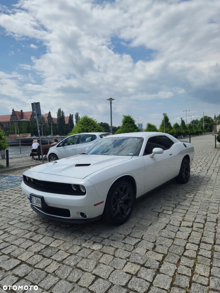 Dodge Challenger 3.6 SXT - 3