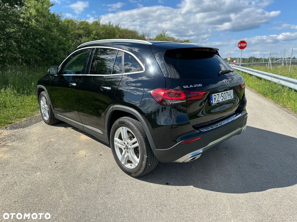 Mercedes-Benz GLA 250 4-Matic Style - 6