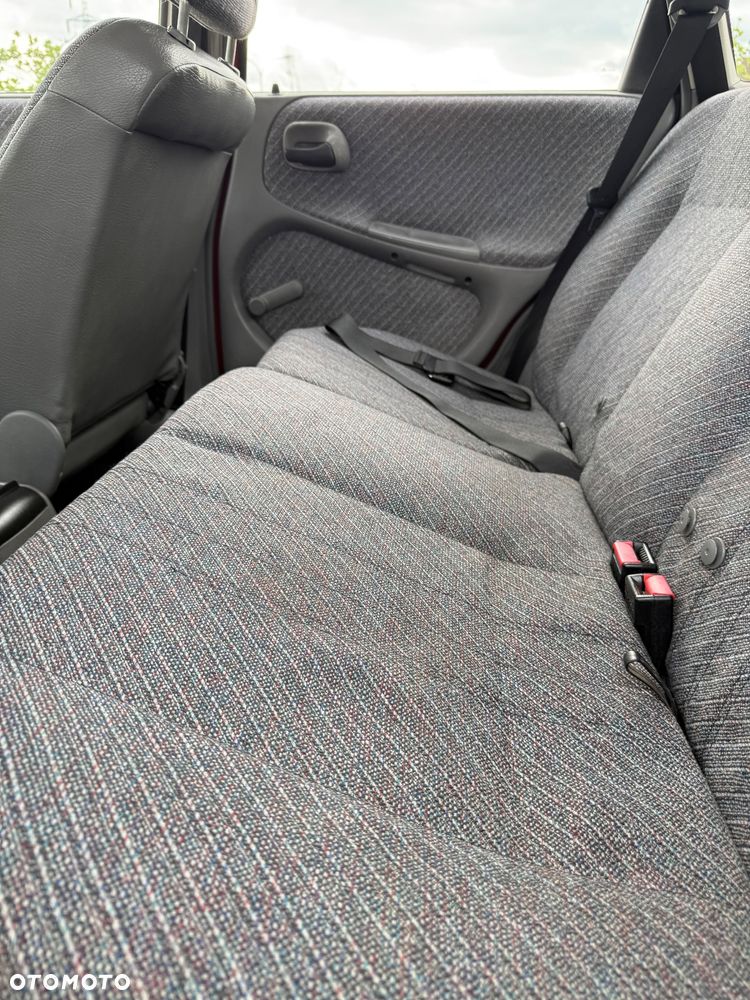 Opel Astra 1.6 GL - 21