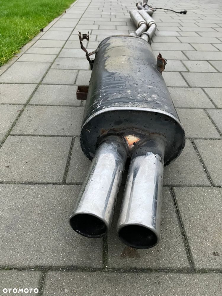WYDECH BMW E30 TŁUMIK KOŃCOWY KOMPLETNY DWURURKA M20 R6 320i 323i 325i SWAP M50 M52 M54 SPORTOWY WYDECH FABRIKAT RAY TYP E79 L4239 DPE79-5 - 3