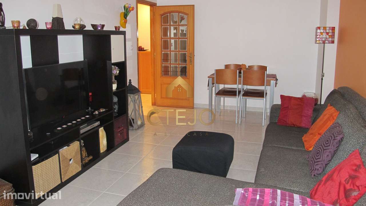 T2 COM PARQUEMENTO - BAIRRO DA ESPERANÇA - Grande imagem: 5/27