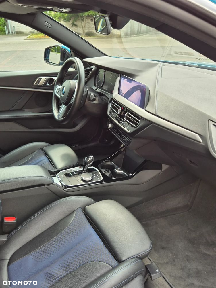 BMW Seria 2 218i M Sport - 10