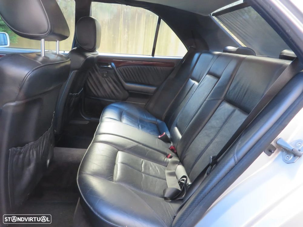 Mercedes-Benz C 250 D Elegance - 11
