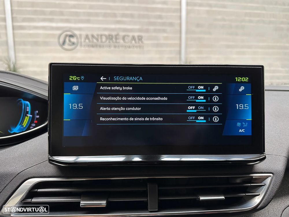Peugeot 3008 225 e-EAT8 Allure Pack - 28