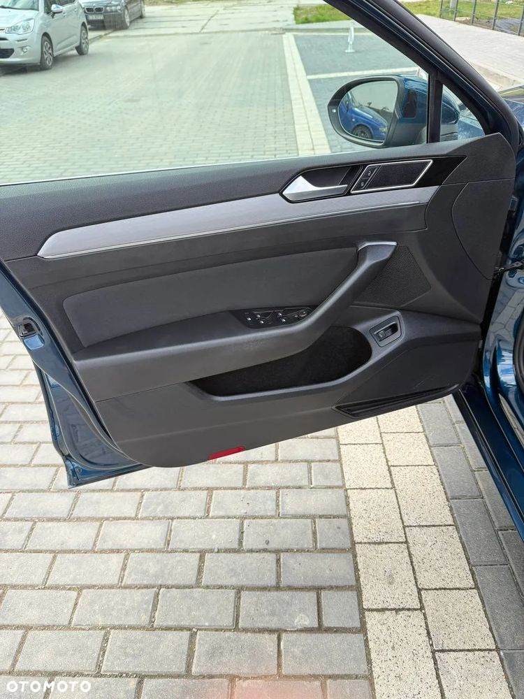 Volkswagen Passat 2.0 TDI EVO Business DSG - 14