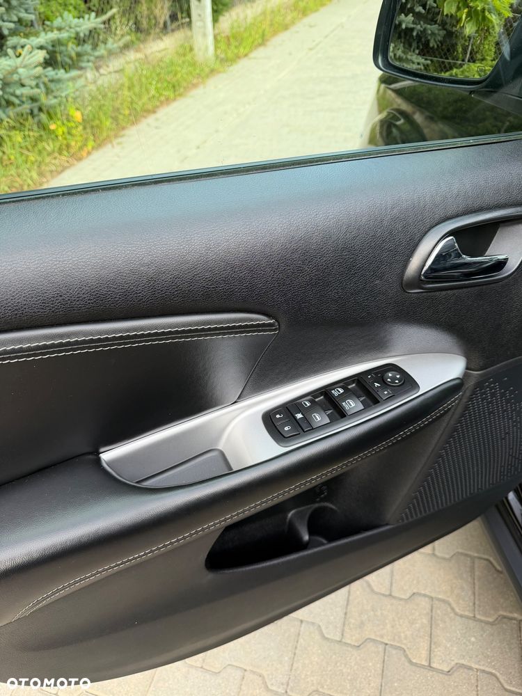 Fiat Freemont 2.0 Multijet 16V DPF Automatik Allrad Black Code - 37