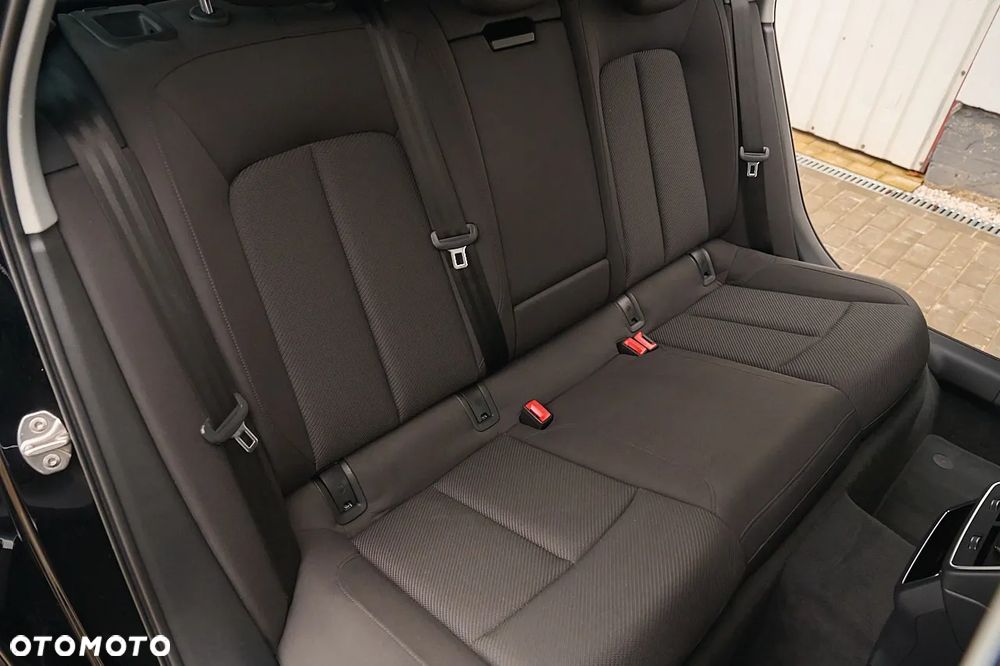 Audi A6 Avant 45 TDI quattro tiptronic - 23