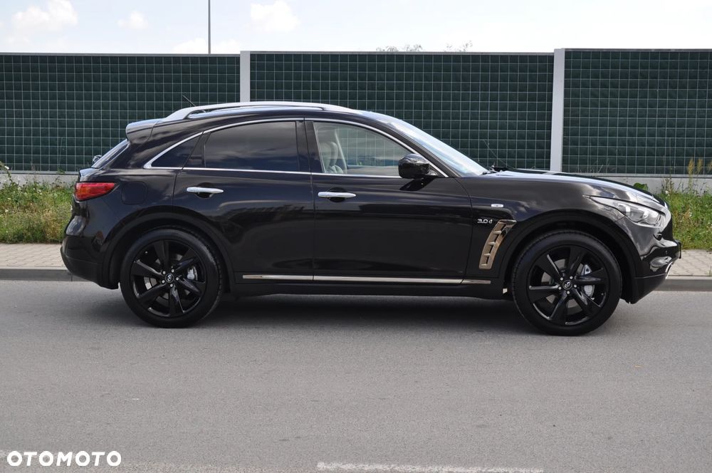 Infiniti QX70 - 29