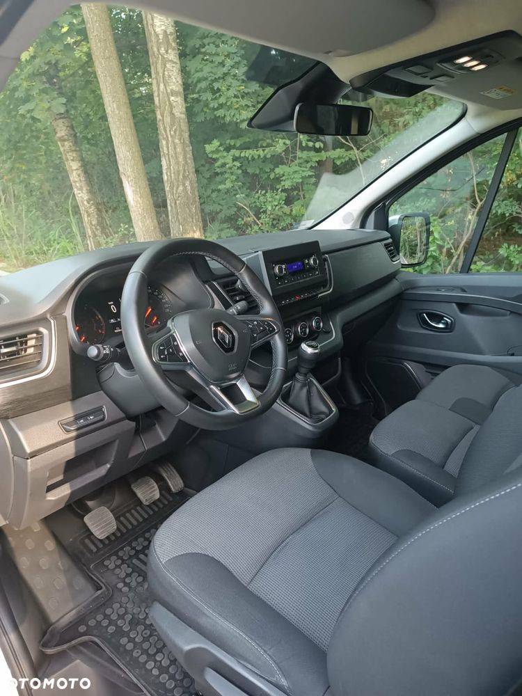 Renault Trafic 2.0 dCi - 6