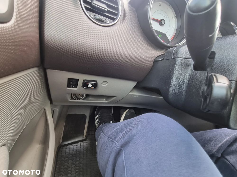 Peugeot 308 1.6 Premium Plus - 24