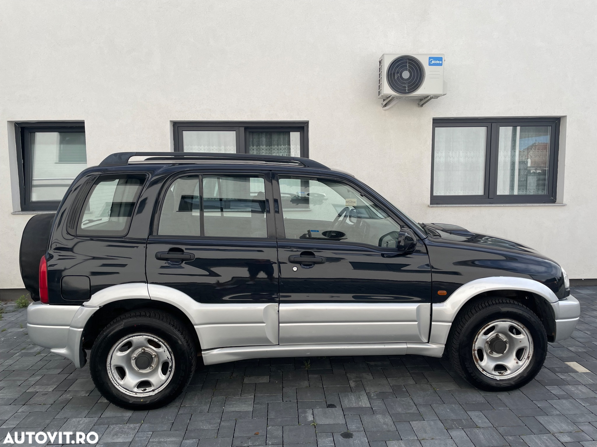 Suzuki Grand Vitara 2.0 TD A/C - 10