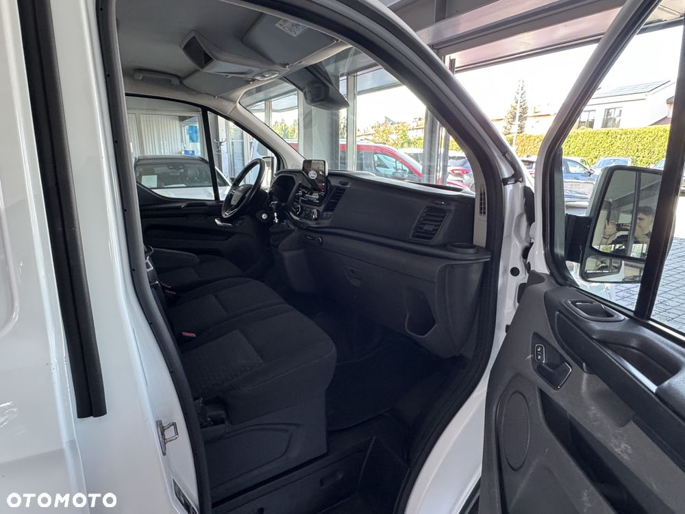 Ford Transit Custom - 28