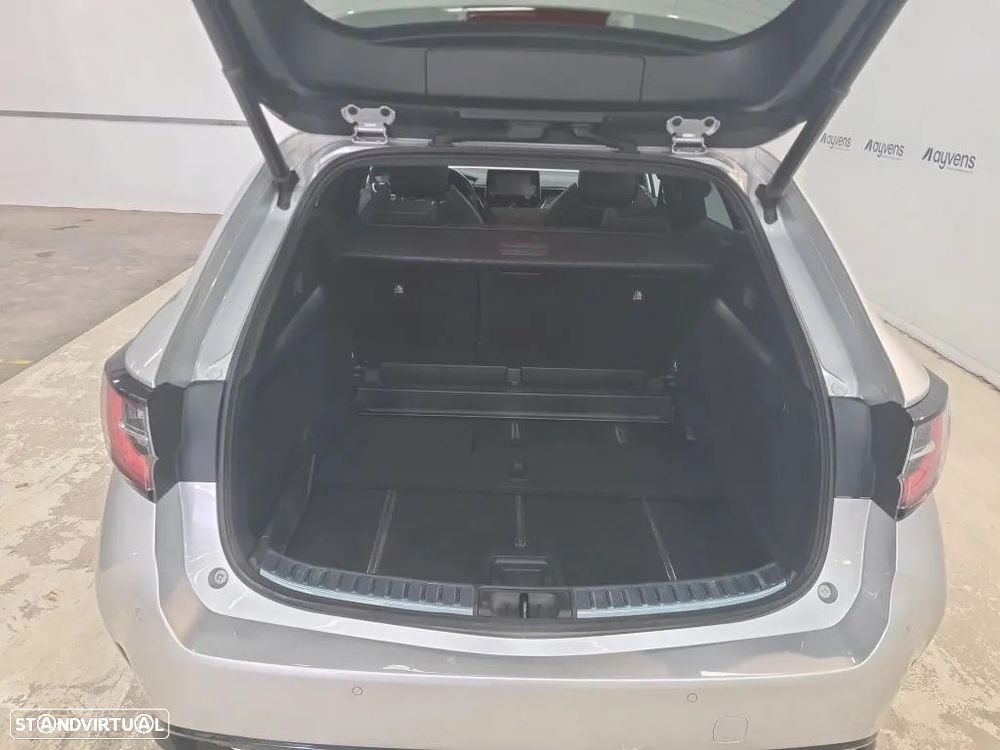 Toyota Corolla Touring Sports 2.0 Hybrid Luxury Black - 10