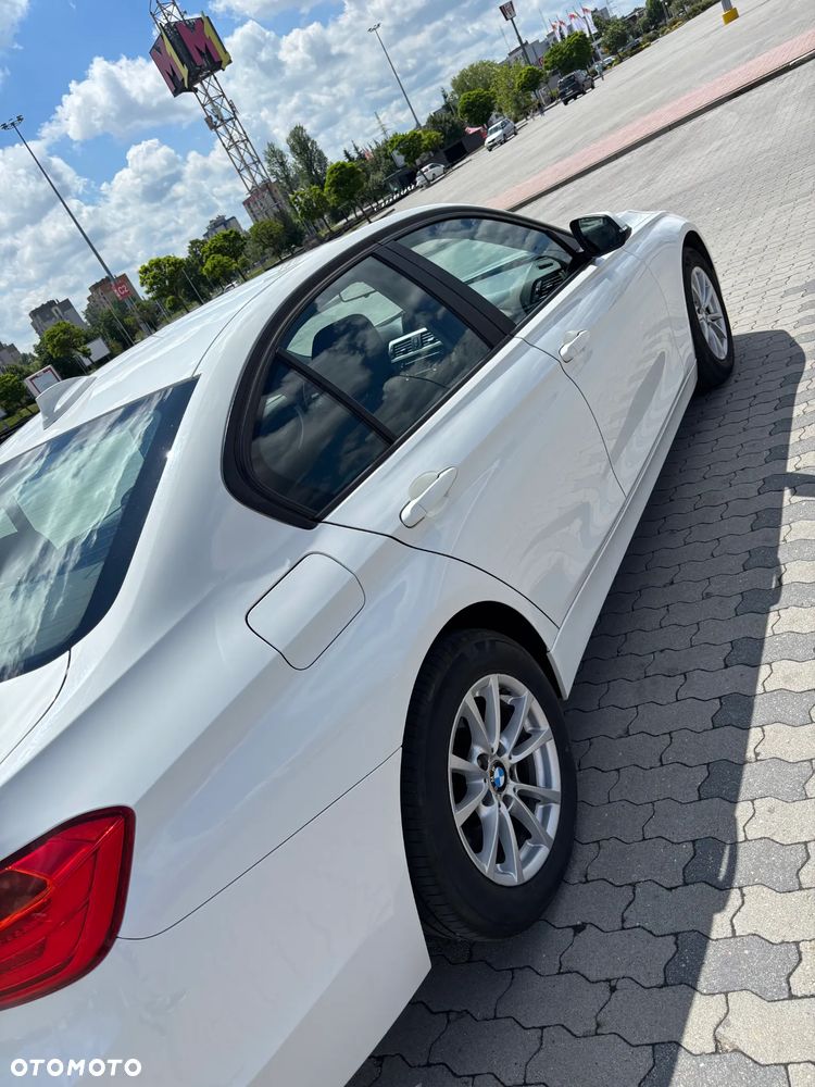 BMW Seria 3 - 12