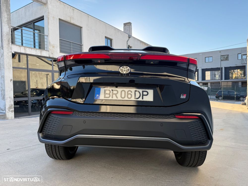 Toyota C-HR - 11