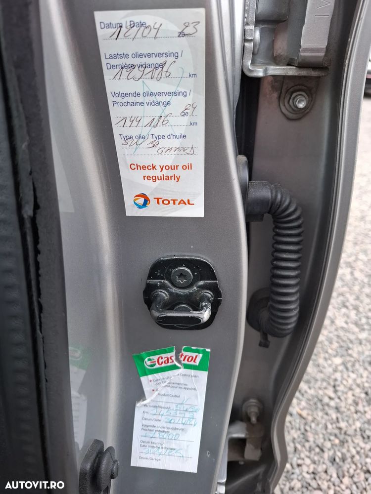 Nissan Qashqai 1.6 DCI Start/Stop X-TRONIC N-Connecta - 34