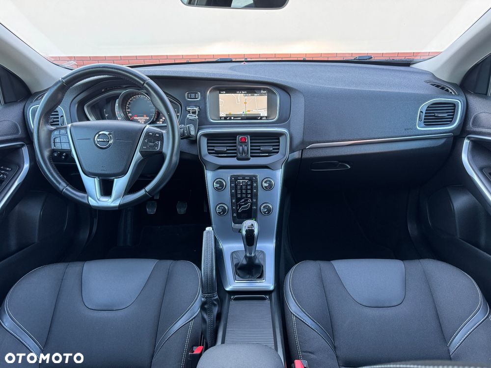 Volvo V40 D2 Drive-E Momentum - 5