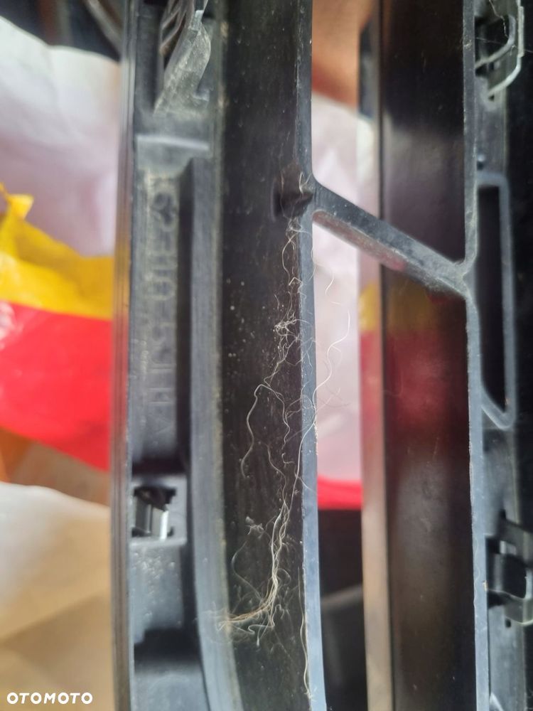 Renault Alaskan atrapa chłodnicy - 5