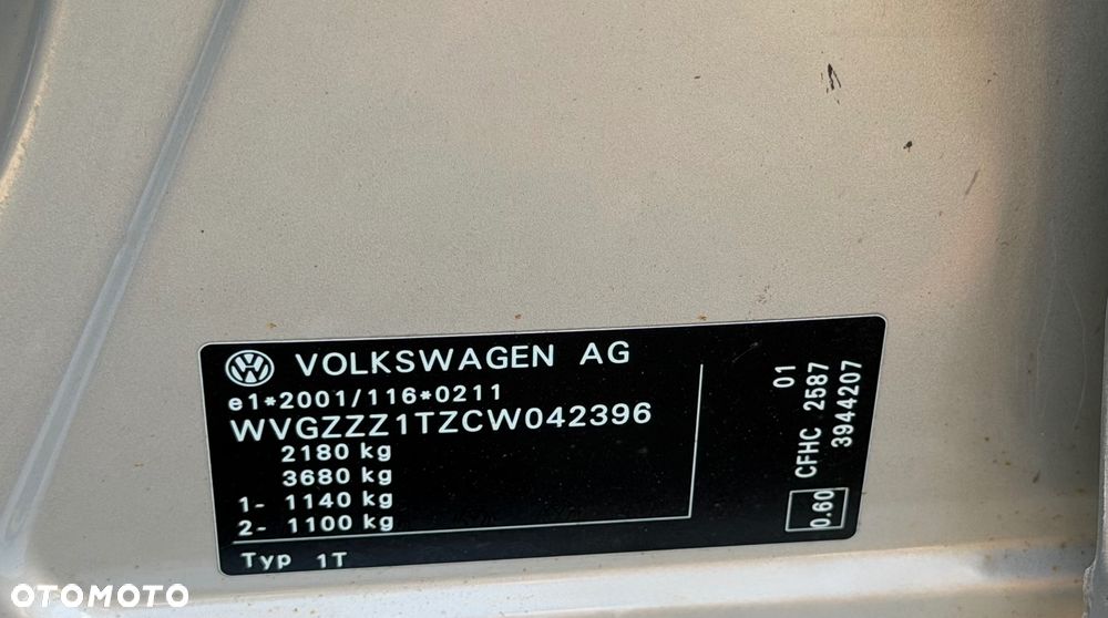 Volkswagen Touran - 34