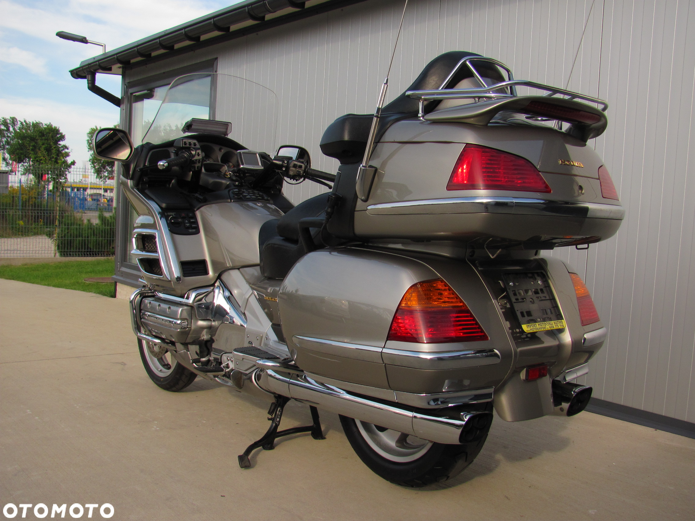 Honda GL - 23
