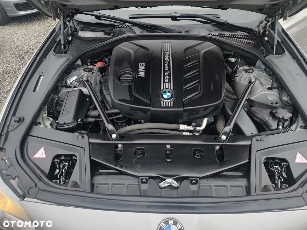BMW Seria 5 - 32