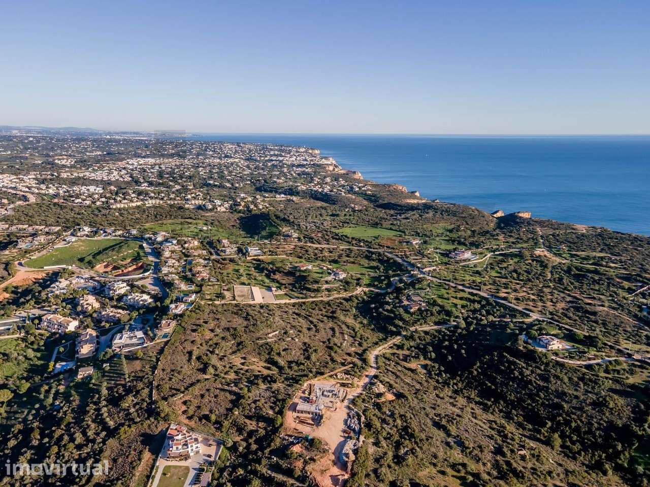 Refúgio Exclusivo sobre o Mar: O Terreno dos Seus Sonhos em Ferragudo - Grande imagem: 2/15
