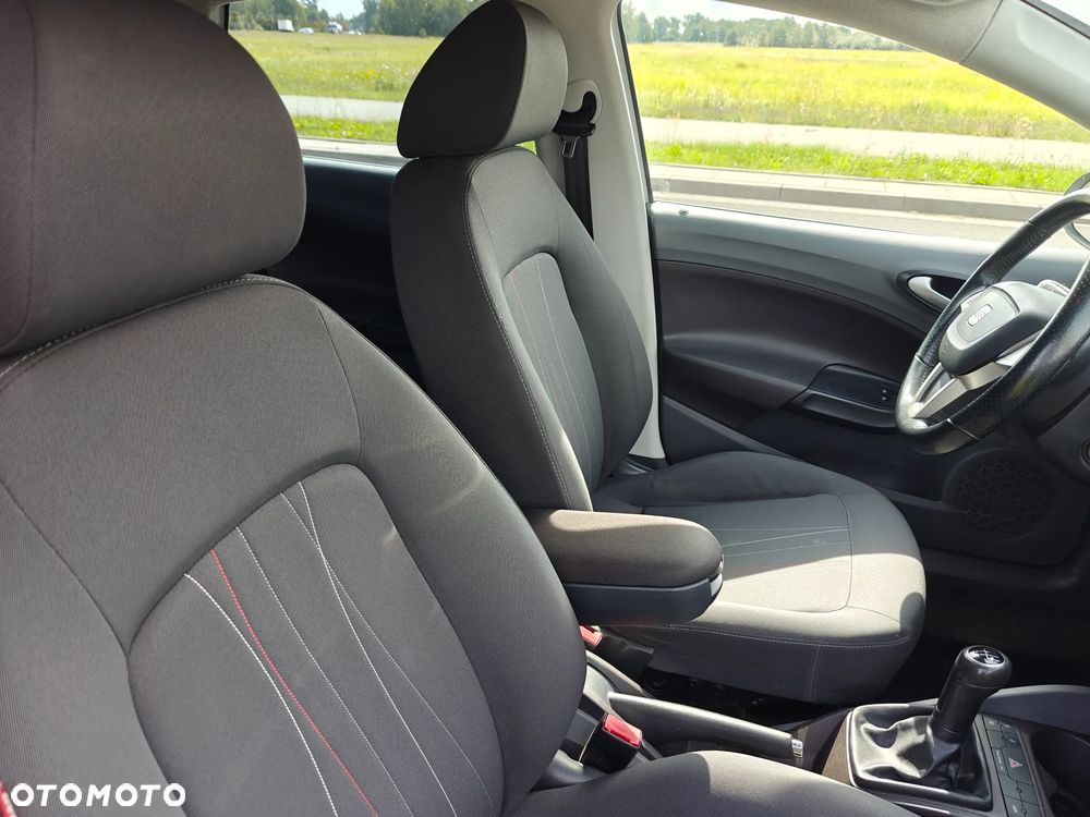 Seat Ibiza ST 1.4 16V Style - 25