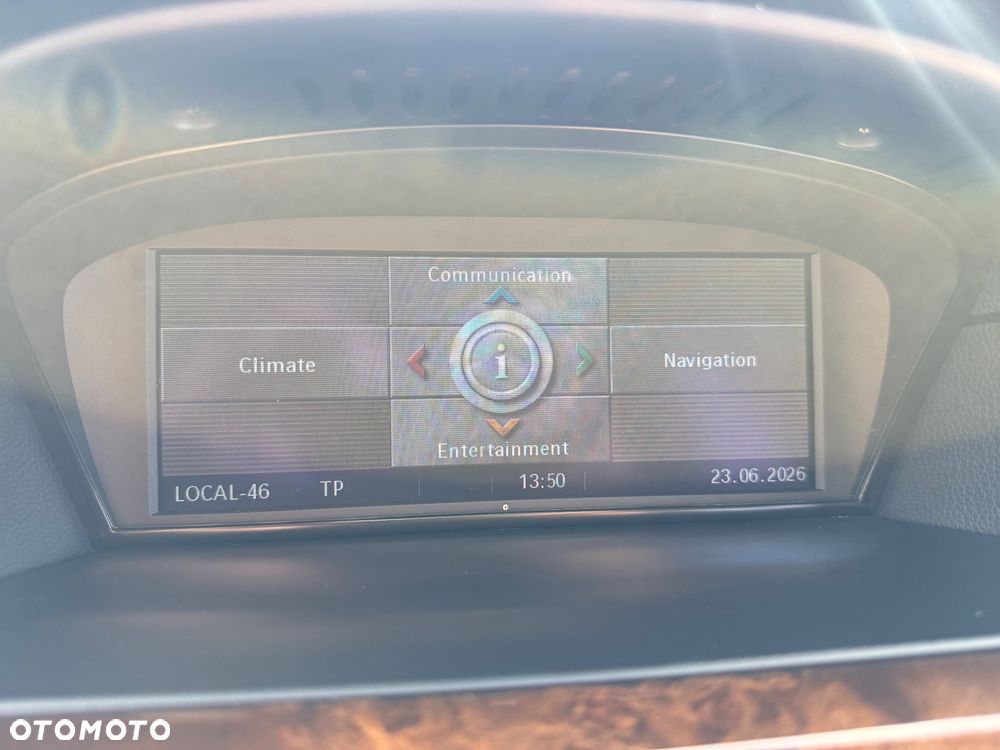 BMW Seria 5 530i - 28